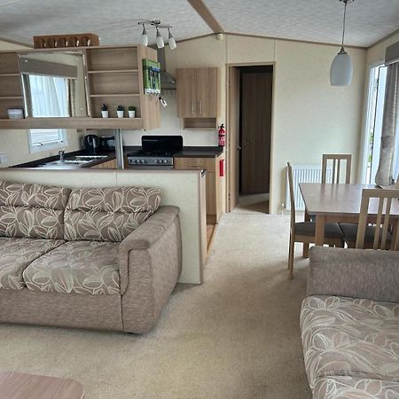 Sunny Escape Villa Selsey Exterior photo